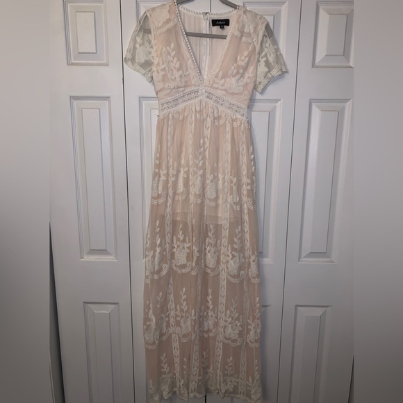 Vici Dresses & Skirts - Vici Collection White Lace Maxi Dress Size XS